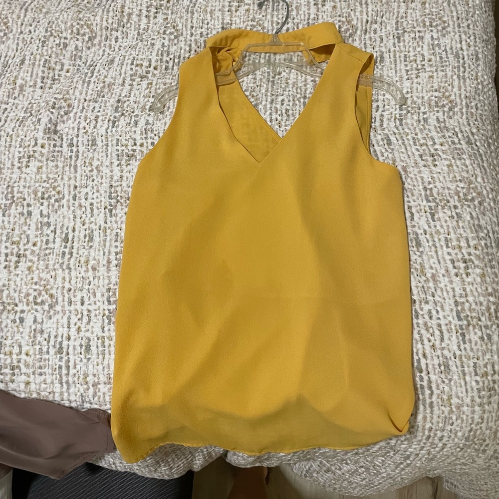 Size small top
